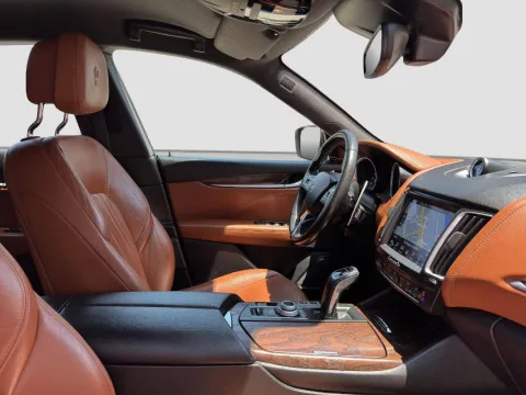 Maserati Levante 3.0 V6 250cv auto my19 - Immagine 11