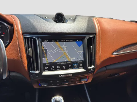 Maserati Levante 3.0 V6 250cv auto my19 - Immagine 18