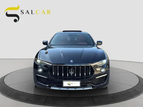 Maserati Levante 3.0 V6 Granlusso 250cv auto my20 - Immagine 2