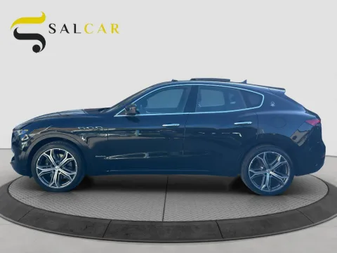 Maserati Levante 3.0 V6 Granlusso 250cv auto my20 - Immagine 4