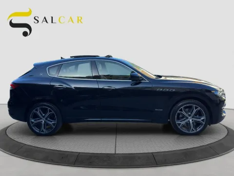 Maserati Levante 3.0 V6 Granlusso 250cv auto my20 - Immagine 5