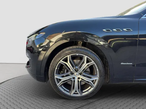 Maserati Levante 3.0 V6 Granlusso 250cv auto my20 - Immagine 9
