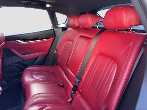 Maserati Levante 3.0 V6 Granlusso 250cv auto my20 - Immagine 12
