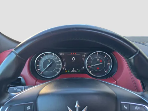 Maserati Levante 3.0 V6 Granlusso 250cv auto my20 - Immagine 16
