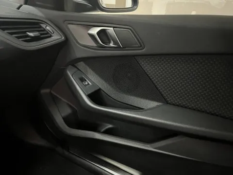 BMW 116d Sport - Immagine 16