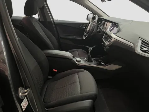 BMW 116d Sport - Immagine 22