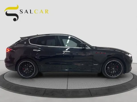 Maserati Levante 3.0 V6 250cv auto - Immagine 7
