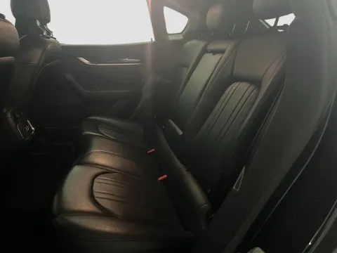 Maserati Levante 3.0 V6 250cv auto - Immagine 13