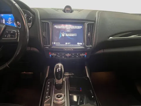 Maserati Levante 3.0 V6 250cv auto - Immagine 21