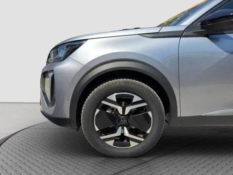 Peugeot 2008 1.2 puretech Allure s&s 130cv eat8 - Immagine 9