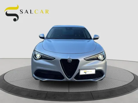 Alfa Romeo Stelvio 2.2 t Executive rwd 190cv auto - Immagine 2