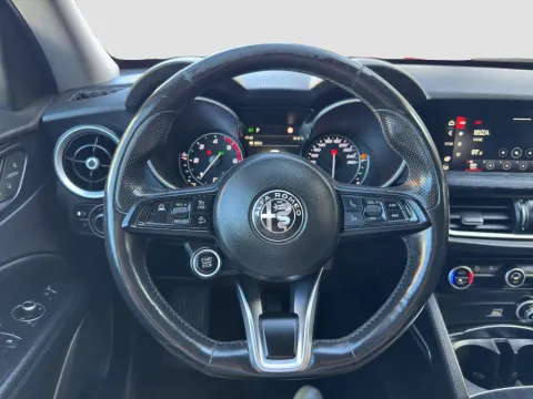 Alfa Romeo Stelvio 2.2 t Executive rwd 190cv auto - Immagine 15