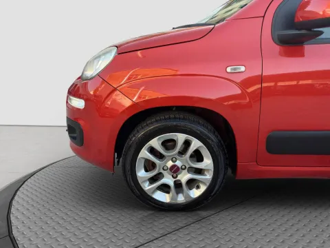 Fiat Panda 0.9 t.air turbo Lounge 85cv - Immagine 9