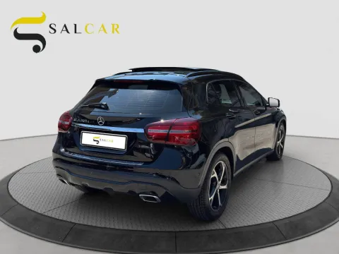 Mercedes GLA 200 d Night Edition auto - Immagine 8
