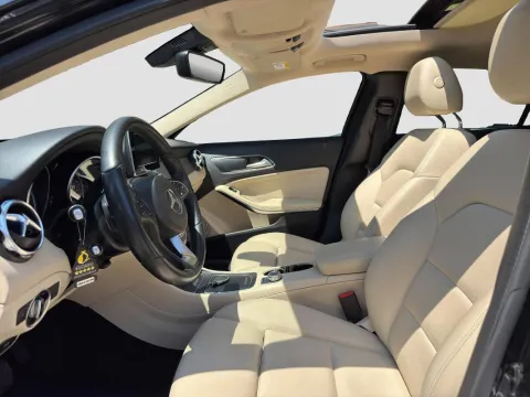 Mercedes GLA 200 d Night Edition auto - Immagine 9