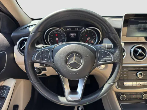 Mercedes GLA 200 d Night Edition auto - Immagine 14