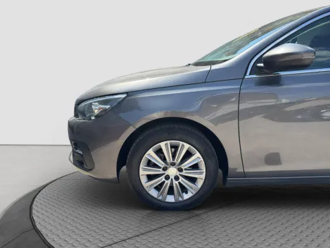 Peugeot 308 5p 1.2 puretech t Allure Pack s&s 130cv my20 - Immagine 9