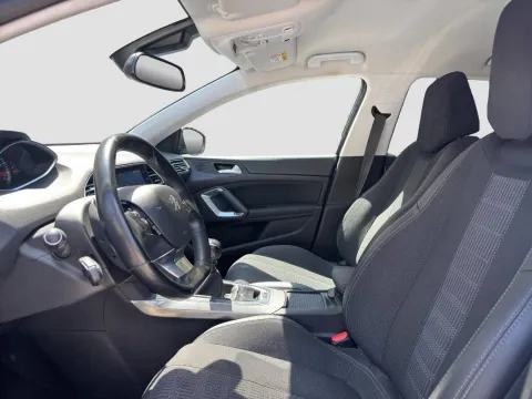 Peugeot 308 5p 1.2 puretech t Allure Pack s&s 130cv my20 - Immagine 10