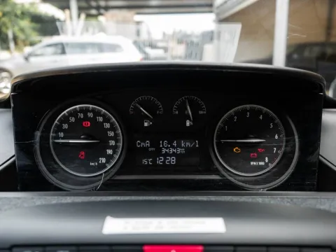 Lancia Ypsilon 1.0 firefly hybrid Silver s&s 70cv - Immagine 20