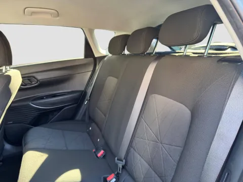 Hyundai Bayon 1.0 t-gdi 48V Xline imt - Immagine 11