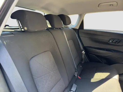Hyundai Bayon 1.0 t-gdi 48V Xline imt - Immagine 12