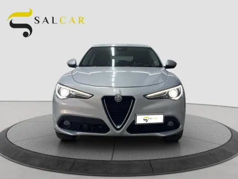 Alfa Romeo Stelvio 2.2 t Ti Q4 210cv auto - Immagine 2