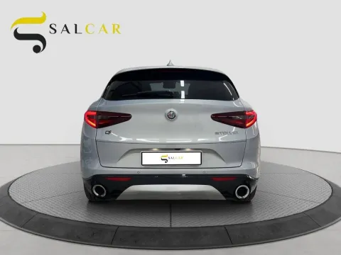 Alfa Romeo Stelvio 2.2 t Ti Q4 210cv auto - Immagine 3
