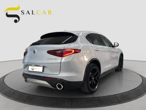 Alfa Romeo Stelvio 2.2 t Ti Q4 210cv auto - Immagine 4