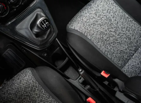 Lancia Ypsilon 1.0 firefly hybrid Silver s&s 70cv - Immagine 22