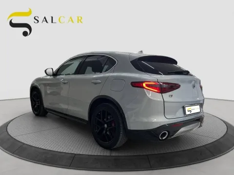 Alfa Romeo Stelvio 2.2 t Ti Q4 210cv auto - Immagine 7