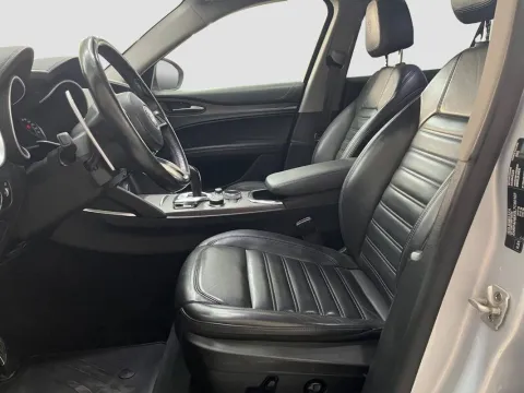 Alfa Romeo Stelvio 2.2 t Ti Q4 210cv auto - Immagine 10