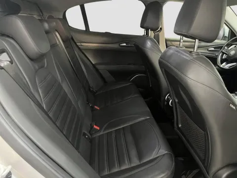 Alfa Romeo Stelvio 2.2 t Ti Q4 210cv auto - Immagine 18