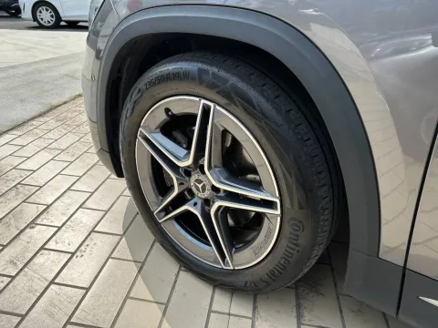 Mercedes GLA 200 d Premium auto - Immagine 4