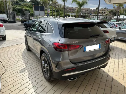 Mercedes GLA 200 d Premium auto - Immagine 5