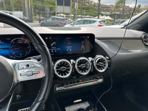 Mercedes GLA 200 d Premium auto - Immagine 14