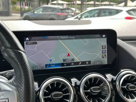 Mercedes GLA 200 d Premium auto - Immagine 15