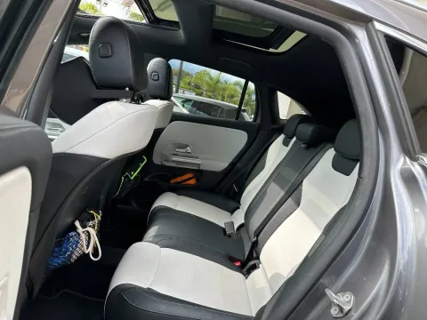 Mercedes GLA 200 d Premium auto - Immagine 22