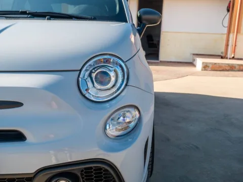 Abarth 595C 1.4 16v t. t-jet Competizione 180cv - Immagine 10