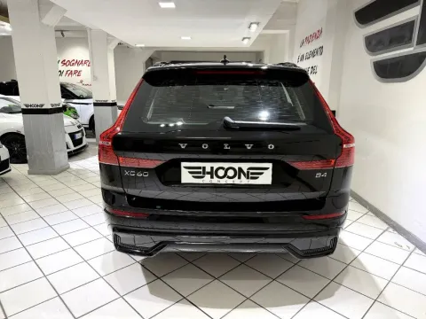 Volvo XC60 2.0 b4 Plus Dark auto - Immagine 6