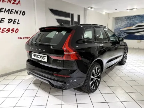 Volvo XC60 2.0 b4 Plus Dark auto - Immagine 7