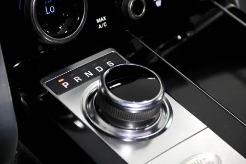 Land Rover Range Rover LWB 3.0 sdV6 Vogue auto my19 - Immagine 19
