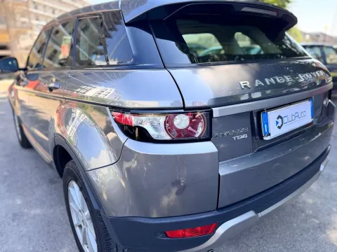 Land Rover Range Rover Evoque 5p 2.2 td4 Dynamic 150cv - Immagine 17