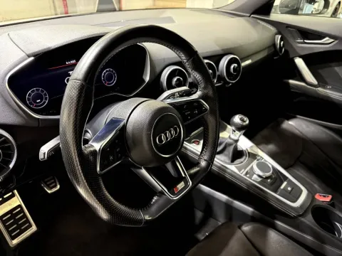 Audi TT Coupe 2.0 tfsi S line - Immagine 16