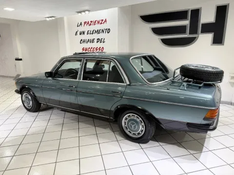 Mercedes E 200 - Immagine 4
