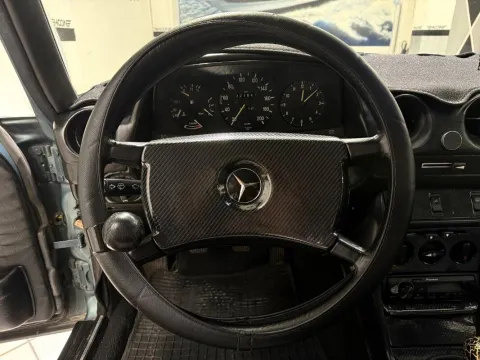 Mercedes E 200 - Immagine 16