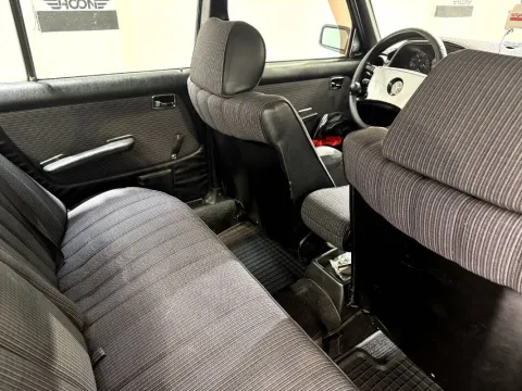 Mercedes E 200 - Immagine 20