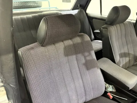 Mercedes E 200 - Immagine 22