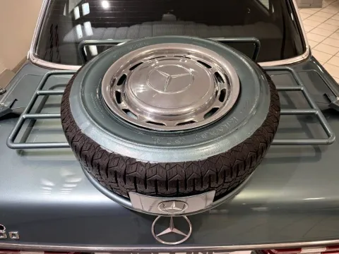 Mercedes E 200 - Immagine 24