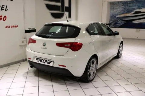 Alfa Romeo Giulietta 1.4 t. m.air Distinctive 170cv - Immagine 7