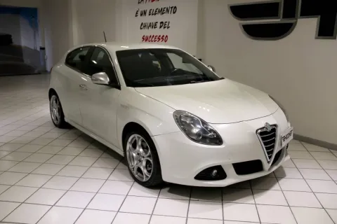 Alfa Romeo Giulietta 1.4 t. m.air Distinctive 170cv - Immagine 10